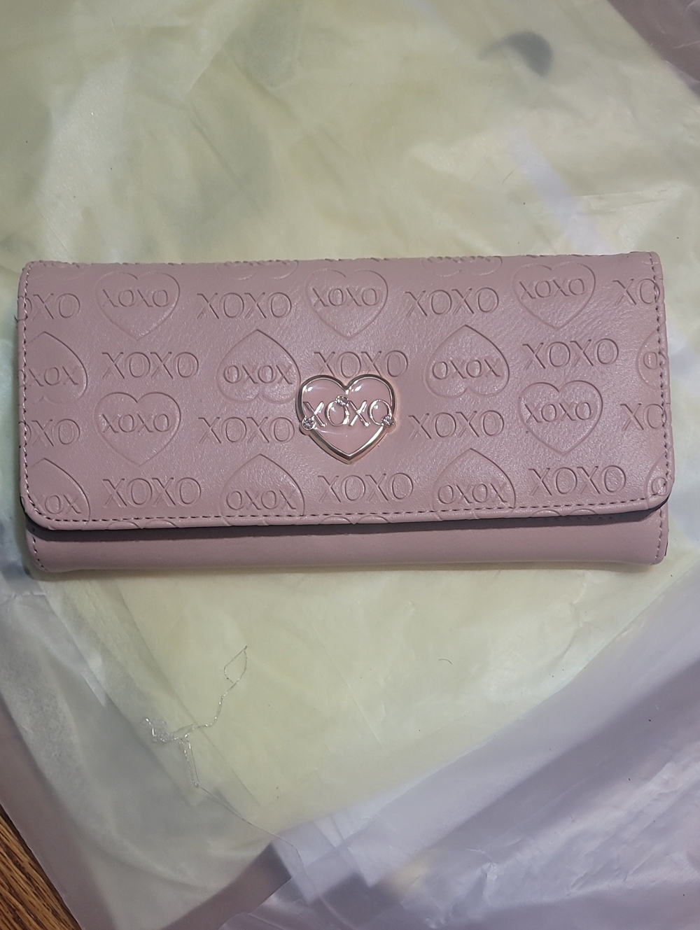XOXO Blush Pink Heart-Logo Continental Wallet